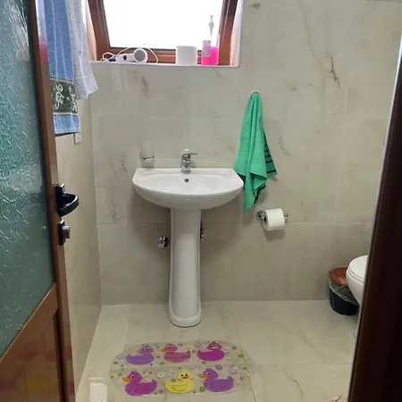 Rent Rooms,pogradec 3*